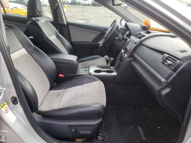 Photo 4 VIN: 4T1BK1FK4CU008113 - TOYOTA CAMRY SE 