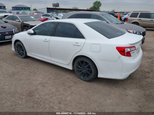 Photo 2 VIN: 4T1BK1FK4CU509907 - TOYOTA CAMRY 