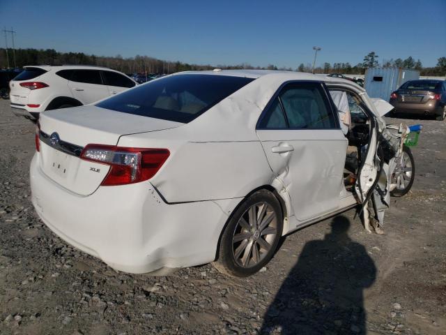 Photo 2 VIN: 4T1BK1FK4CU510569 - TOYOTA CAMRY SE 