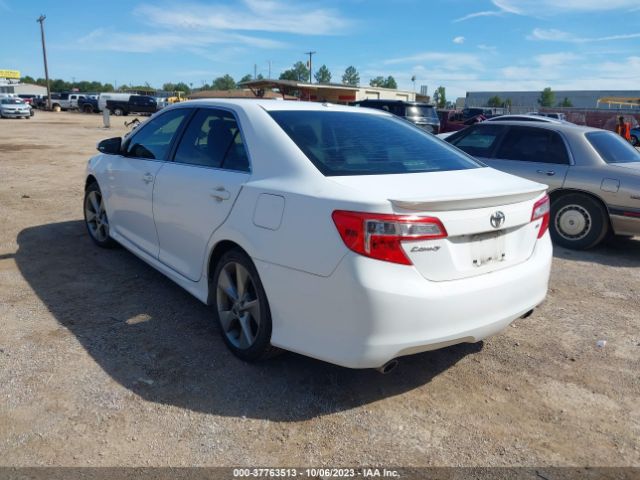 Photo 2 VIN: 4T1BK1FK4DU528023 - TOYOTA CAMRY 