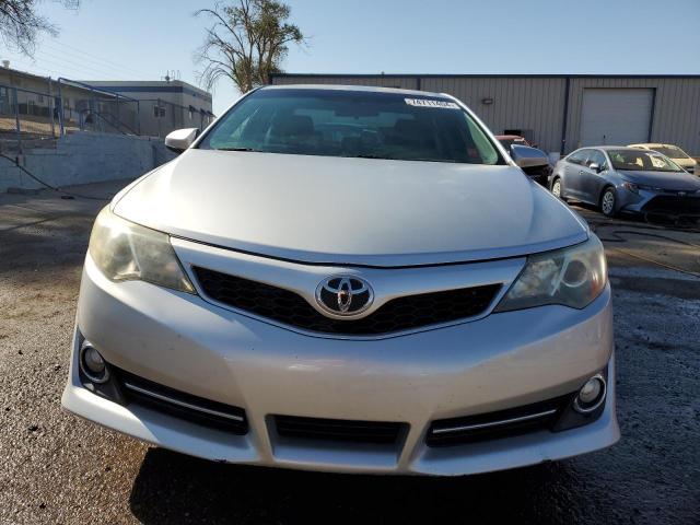 Photo 4 VIN: 4T1BK1FK4DU536297 - TOYOTA CAMRY SE 