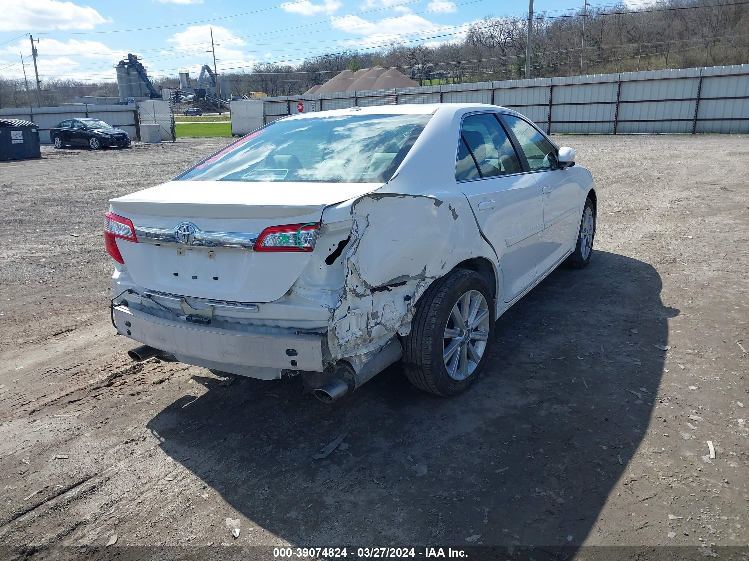 Photo 3 VIN: 4T1BK1FK4EU546474 - TOYOTA CAMRY 