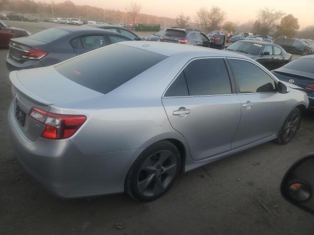 Photo 2 VIN: 4T1BK1FK5CU014762 - TOYOTA CAMRY 