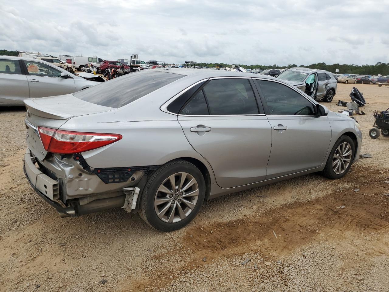 Photo 2 VIN: 4T1BK1FK5FU029251 - TOYOTA CAMRY 