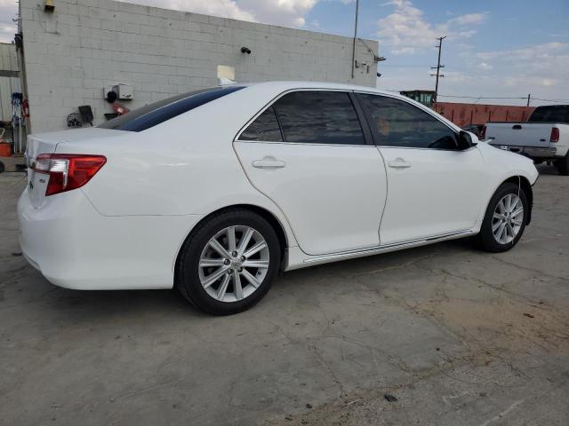 Photo 2 VIN: 4T1BK1FK6CU507527 - TOYOTA CAMRY SE 