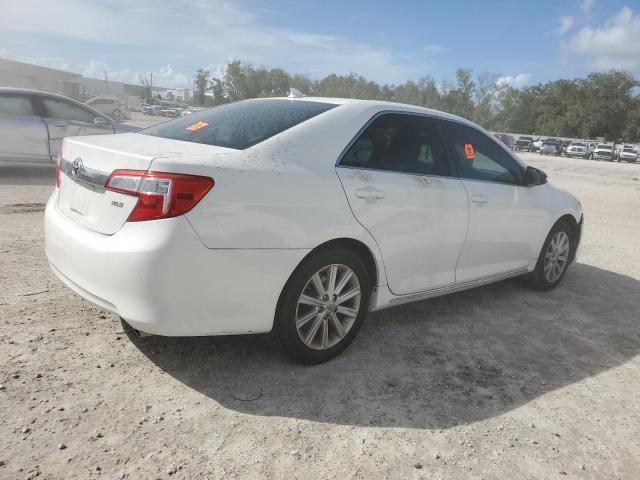 Photo 2 VIN: 4T1BK1FK6DU527021 - TOYOTA CAMRY SE 