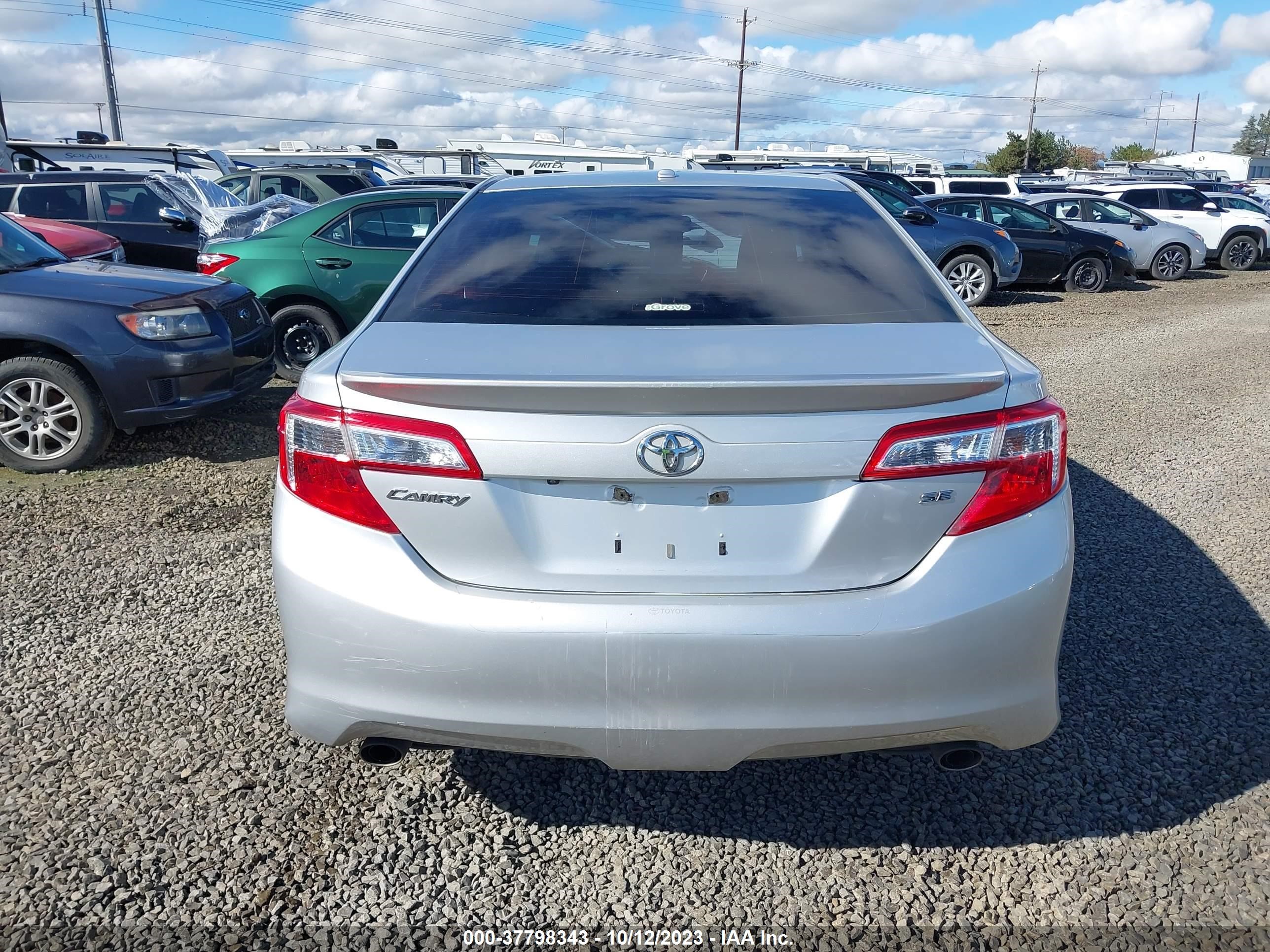 Photo 16 VIN: 4T1BK1FK7CU005559 - TOYOTA CAMRY 