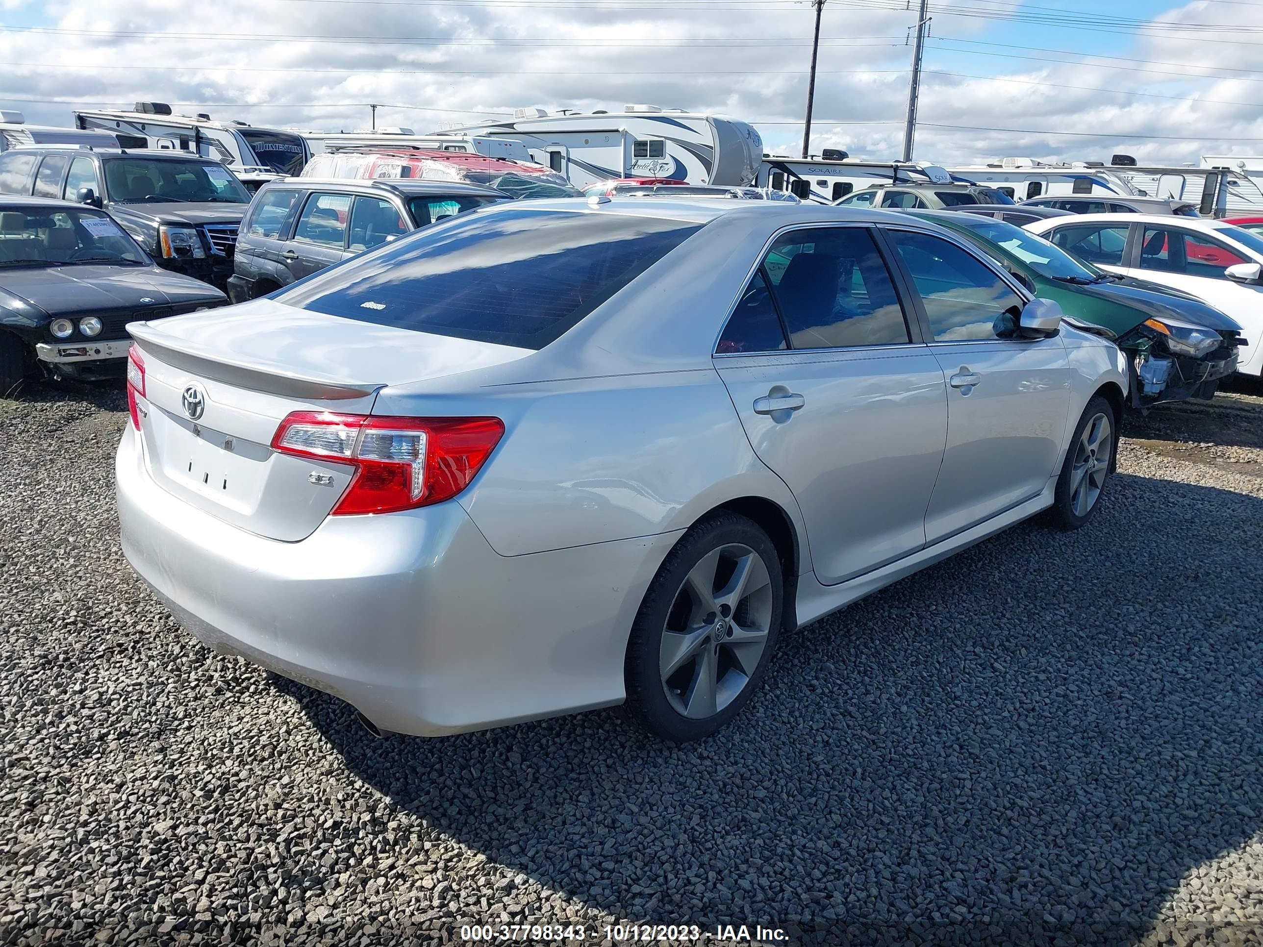 Photo 3 VIN: 4T1BK1FK7CU005559 - TOYOTA CAMRY 