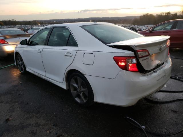 Photo 2 VIN: 4T1BK1FK7CU014441 - TOYOTA CAMRY SE 