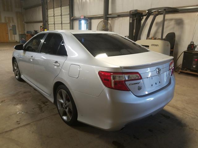 Photo 2 VIN: 4T1BK1FK7CU503583 - TOYOTA CAMRY SE 