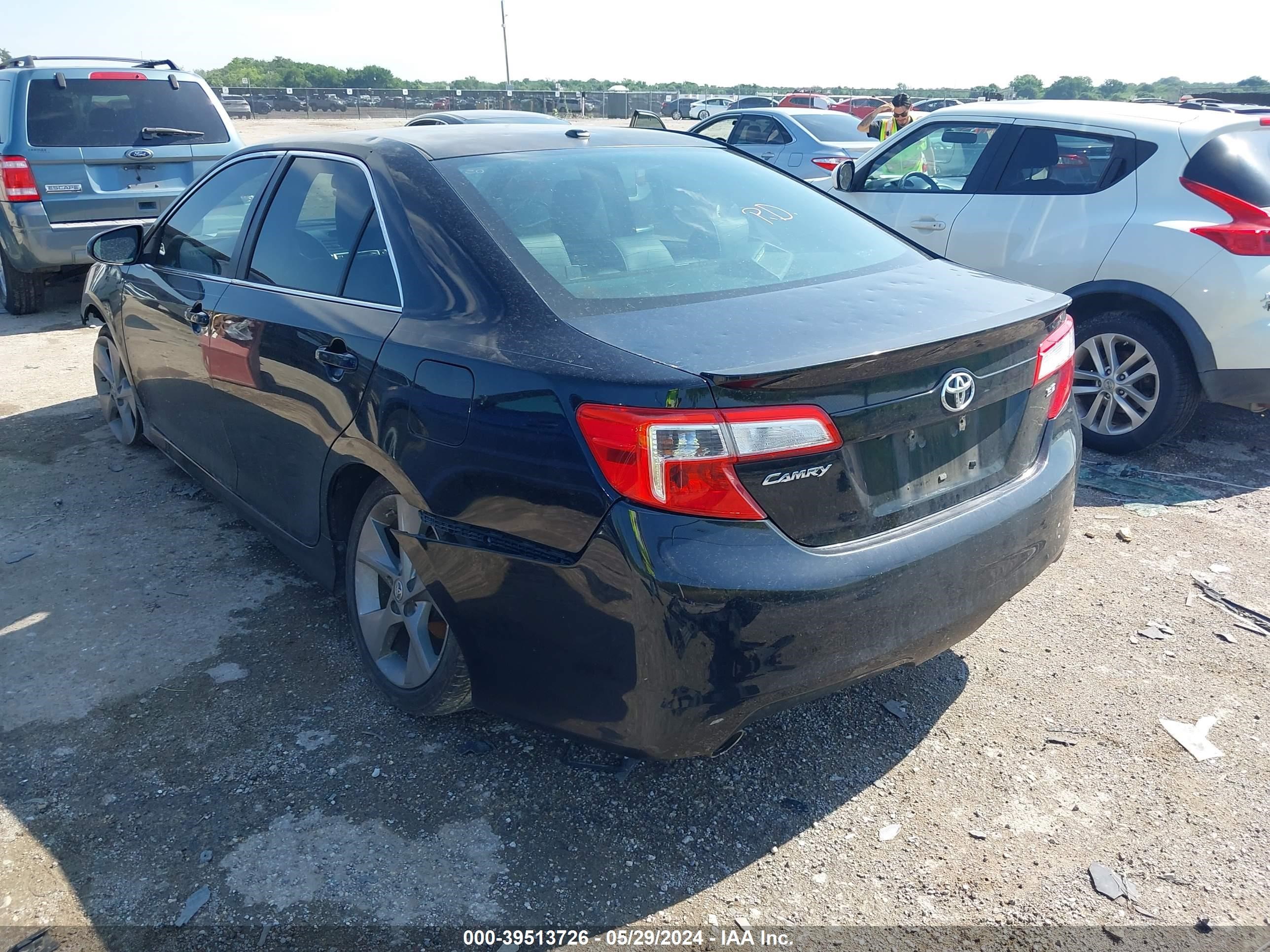 Photo 2 VIN: 4T1BK1FK7CU521940 - TOYOTA CAMRY 