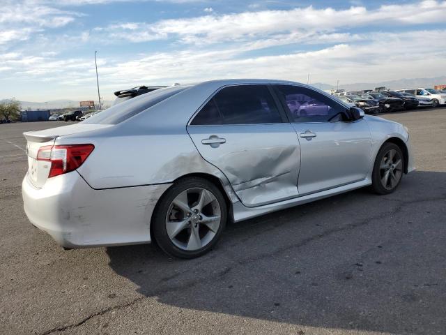 Photo 2 VIN: 4T1BK1FK8CU501034 - TOYOTA CAMRY SE 