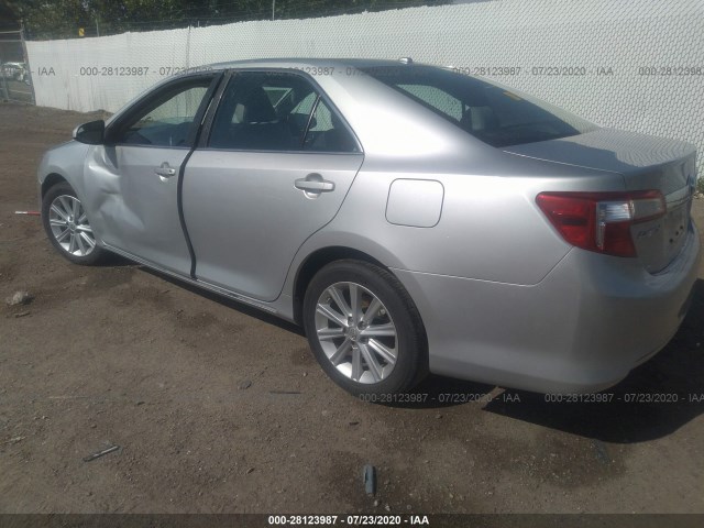 Photo 2 VIN: 4T1BK1FK8DU021657 - TOYOTA CAMRY 