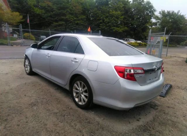 Photo 2 VIN: 4T1BK1FK8DU022923 - TOYOTA CAMRY 