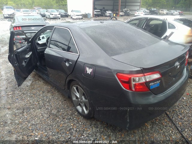 Photo 2 VIN: 4T1BK1FK9DU023076 - TOYOTA CAMRY 