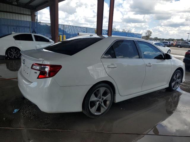 Photo 2 VIN: 4T1BK1FK9EU545532 - TOYOTA CAMRY SE 