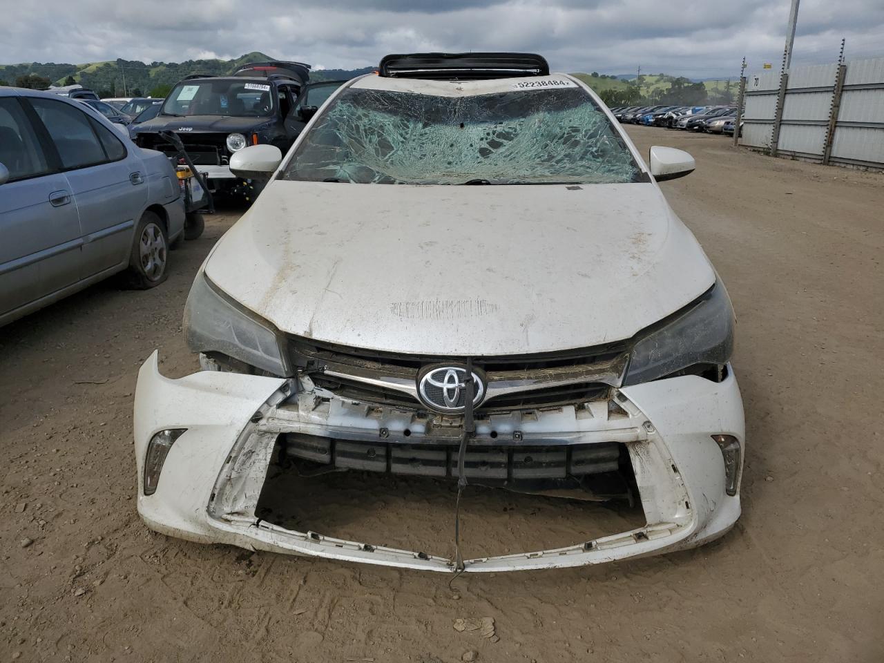 Photo 4 VIN: 4T1BK1FK9FU554166 - TOYOTA CAMRY 