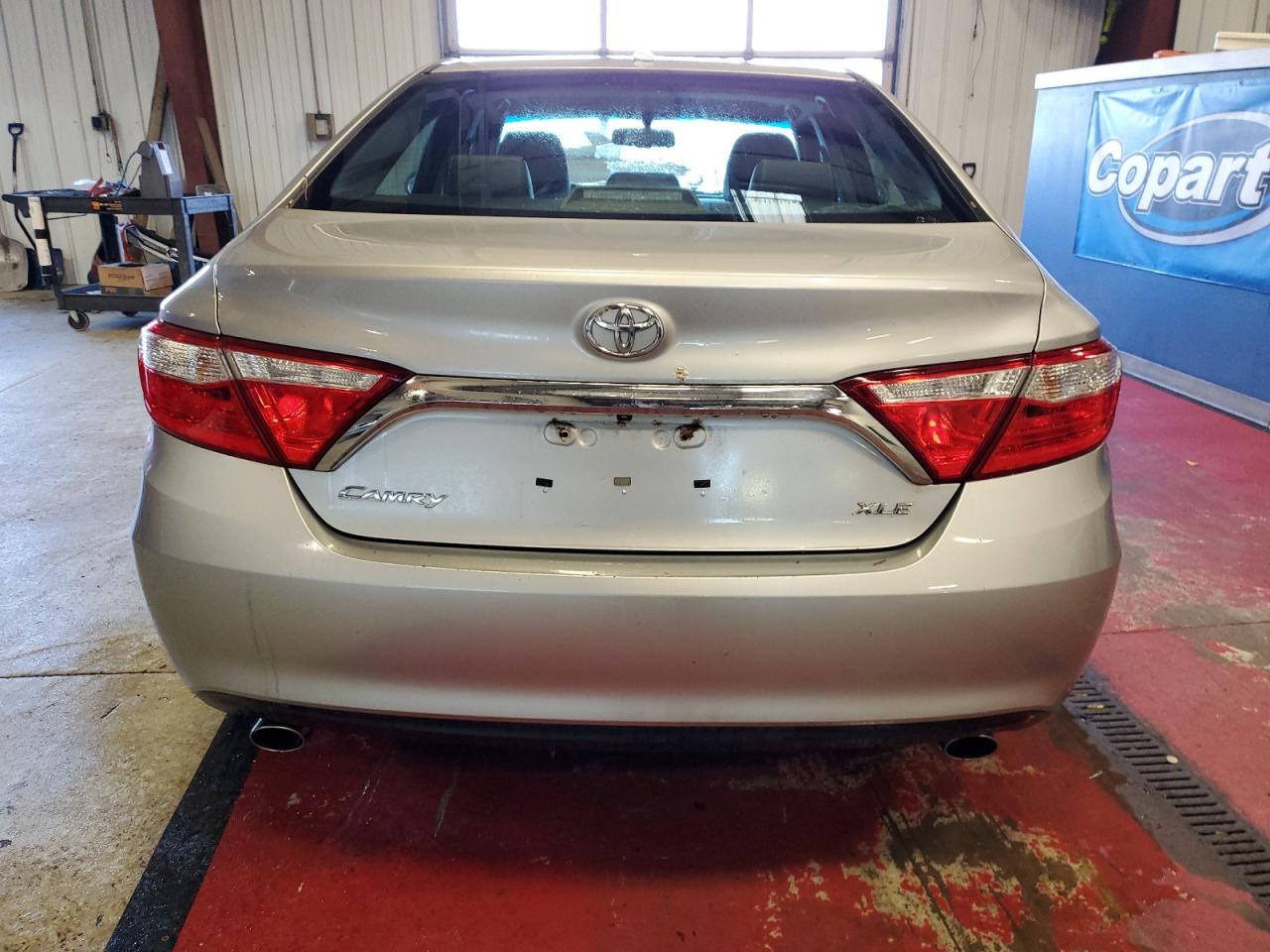 Photo 5 VIN: 4T1BK1FK9FU555236 - TOYOTA CAMRY 