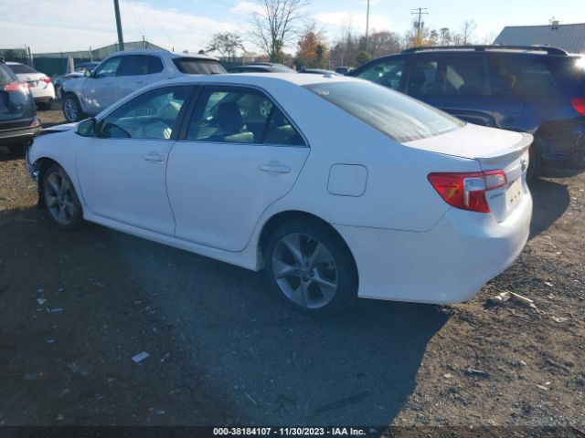 Photo 2 VIN: 4T1BK1FKXCU513847 - TOYOTA CAMRY 