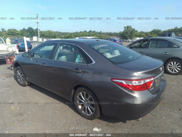 Photo 2 VIN: 4T1BK1FKXFU555858 - TOYOTA CAMRY 