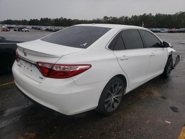 Photo 2 VIN: 4T1BK1FKXFU557996 - TOYOTA CAMRY XSE 