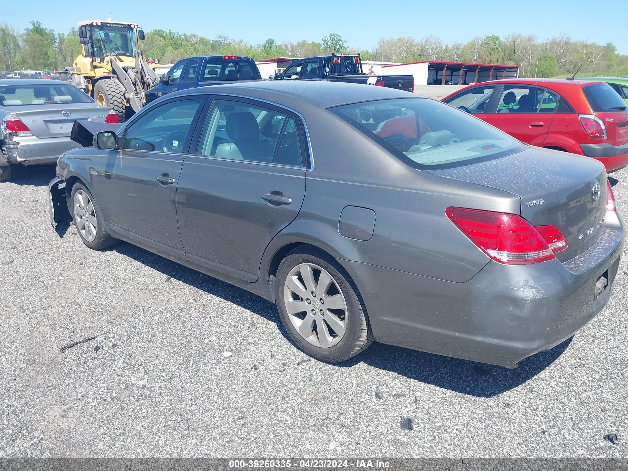 Photo 2 VIN: 4T1BK36B05U024470 - TOYOTA AVALON 