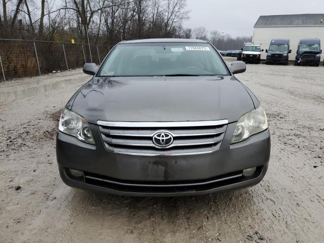 Photo 4 VIN: 4T1BK36B05U053693 - TOYOTA AVALON 