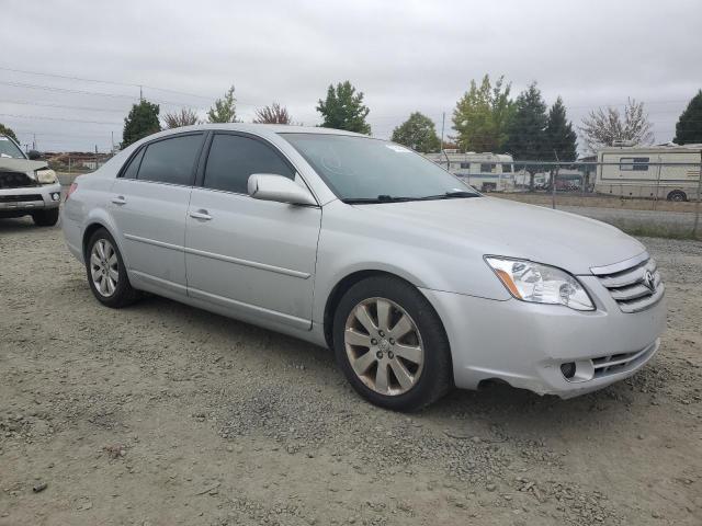 Photo 3 VIN: 4T1BK36B07U205734 - TOYOTA AVALON XL 