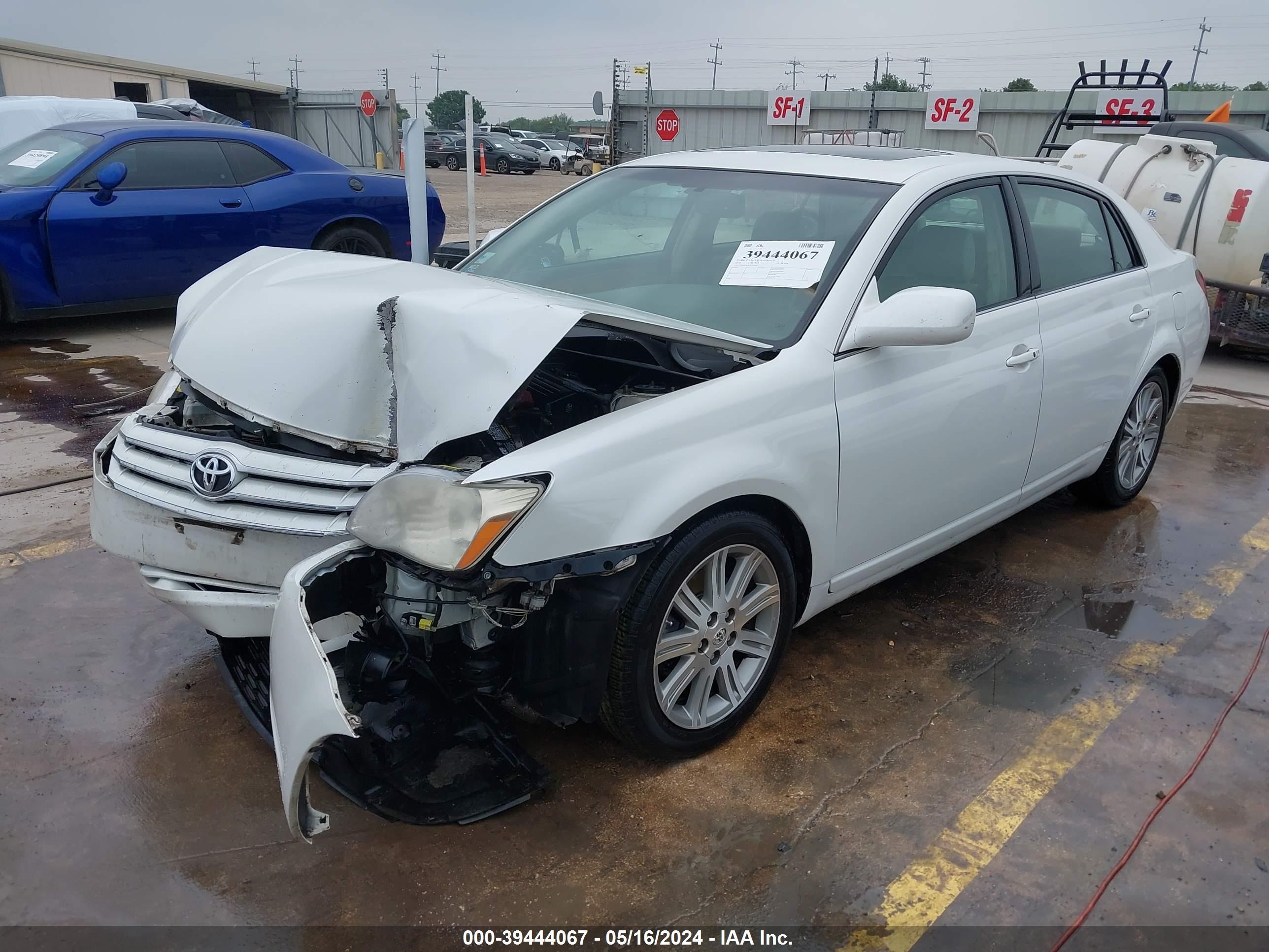 Photo 1 VIN: 4T1BK36B07U234991 - TOYOTA AVALON 