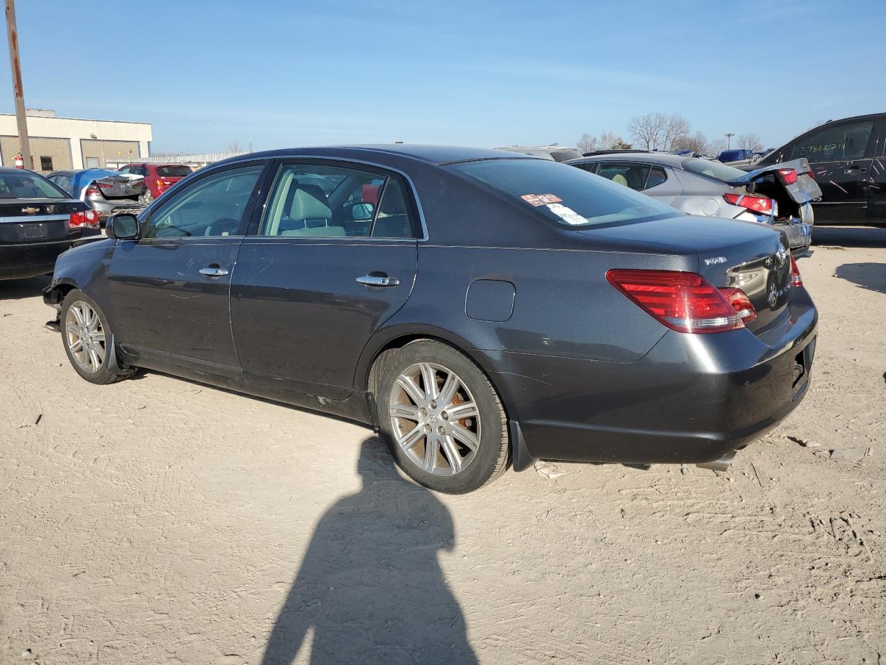 Photo 1 VIN: 4T1BK36B08U257964 - TOYOTA AVALON 