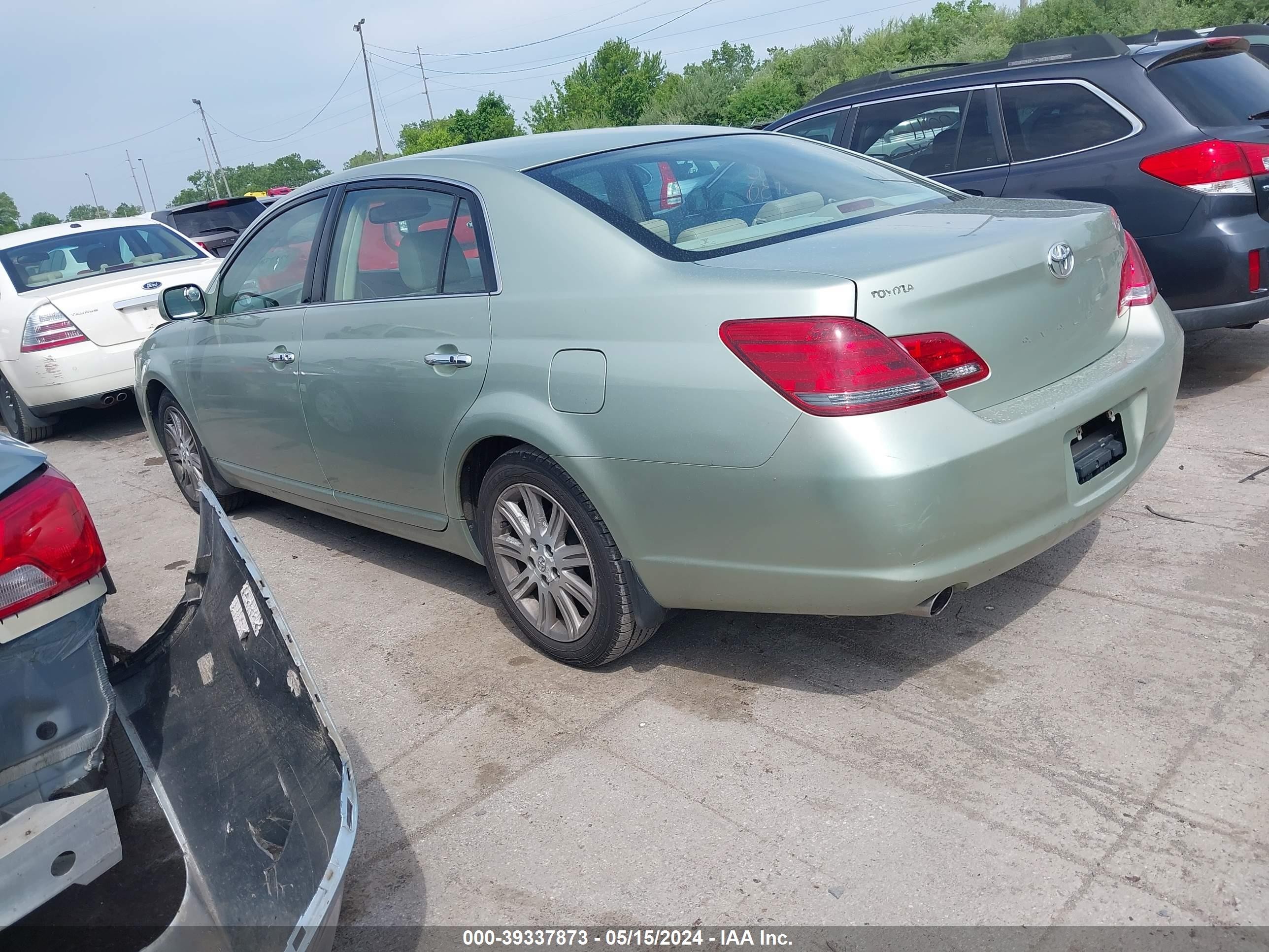 Photo 2 VIN: 4T1BK36B08U281018 - TOYOTA AVALON 