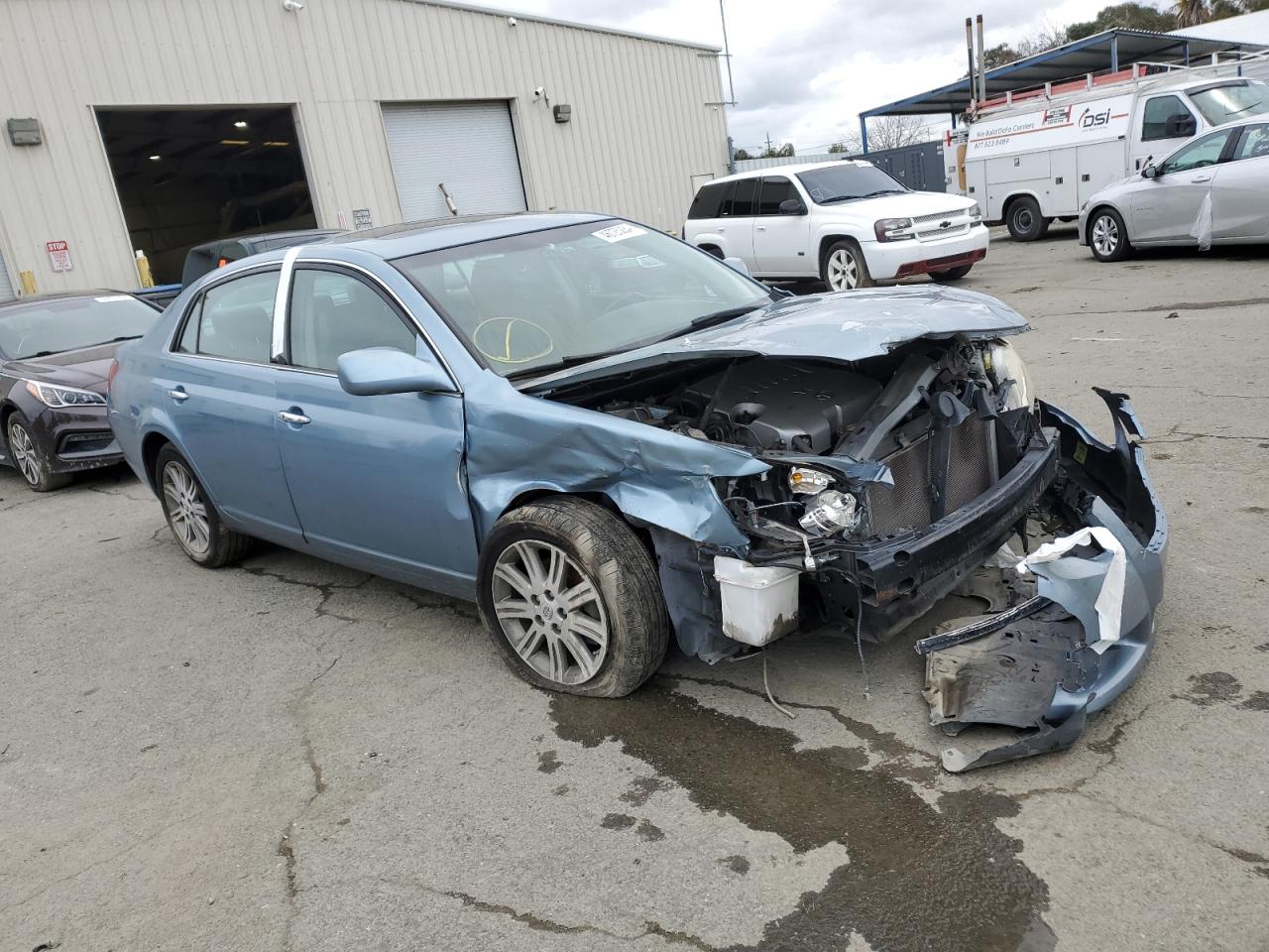 Photo 3 VIN: 4T1BK36B08U287174 - TOYOTA AVALON 