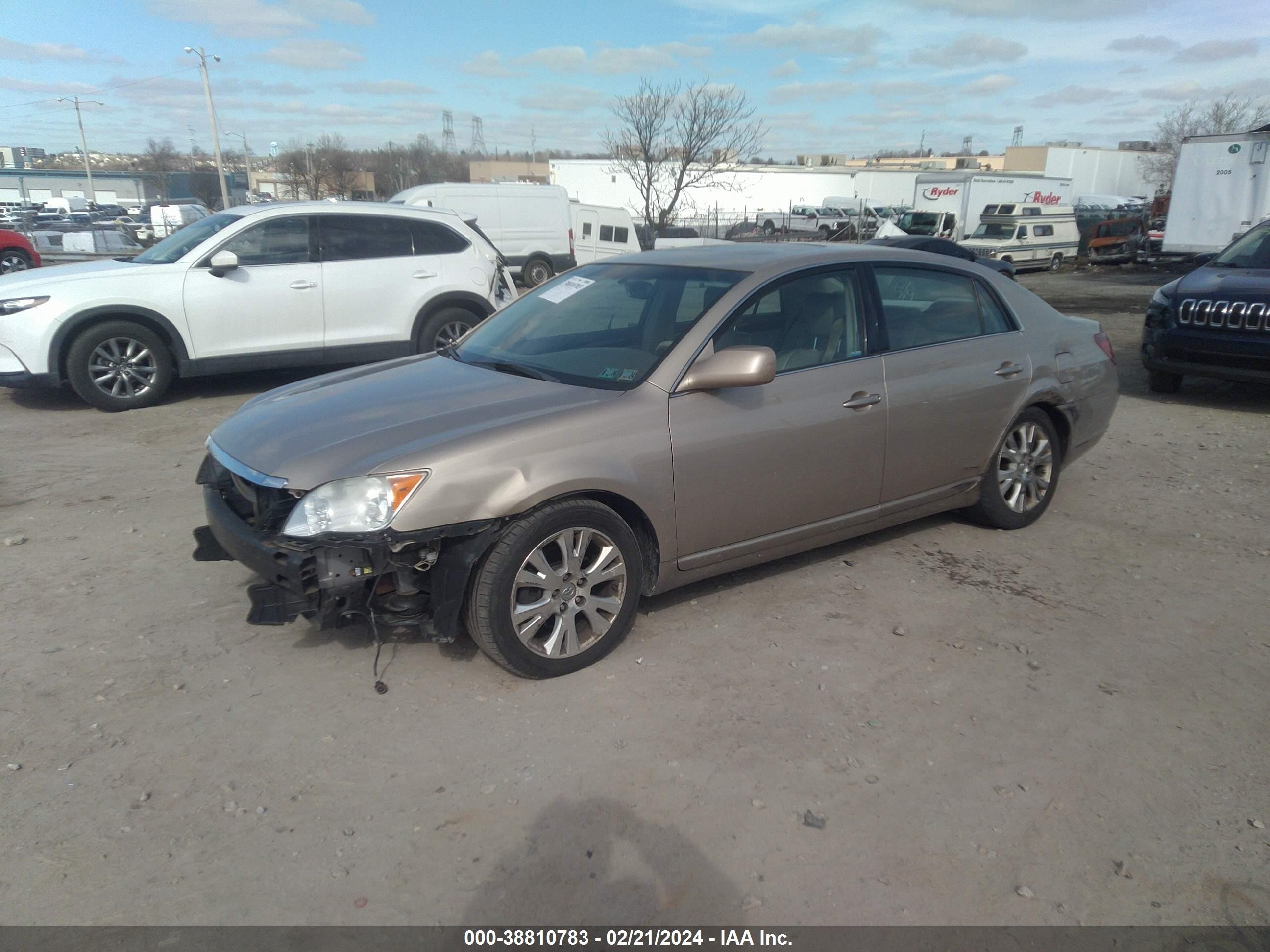 Photo 1 VIN: 4T1BK36B09U334317 - TOYOTA AVALON 