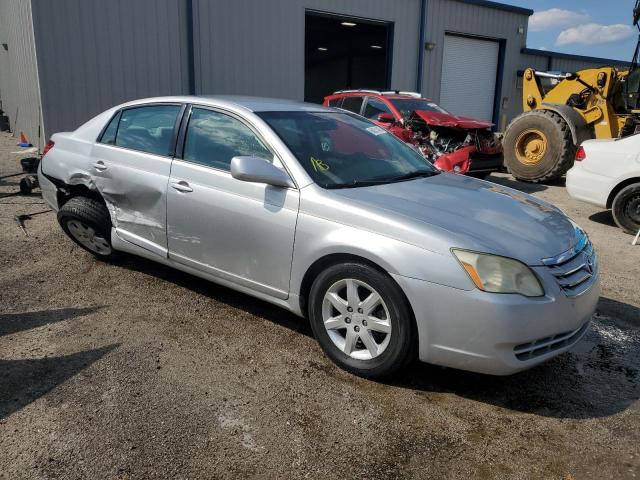 Photo 3 VIN: 4T1BK36B15U036868 - TOYOTA AVALON XL 