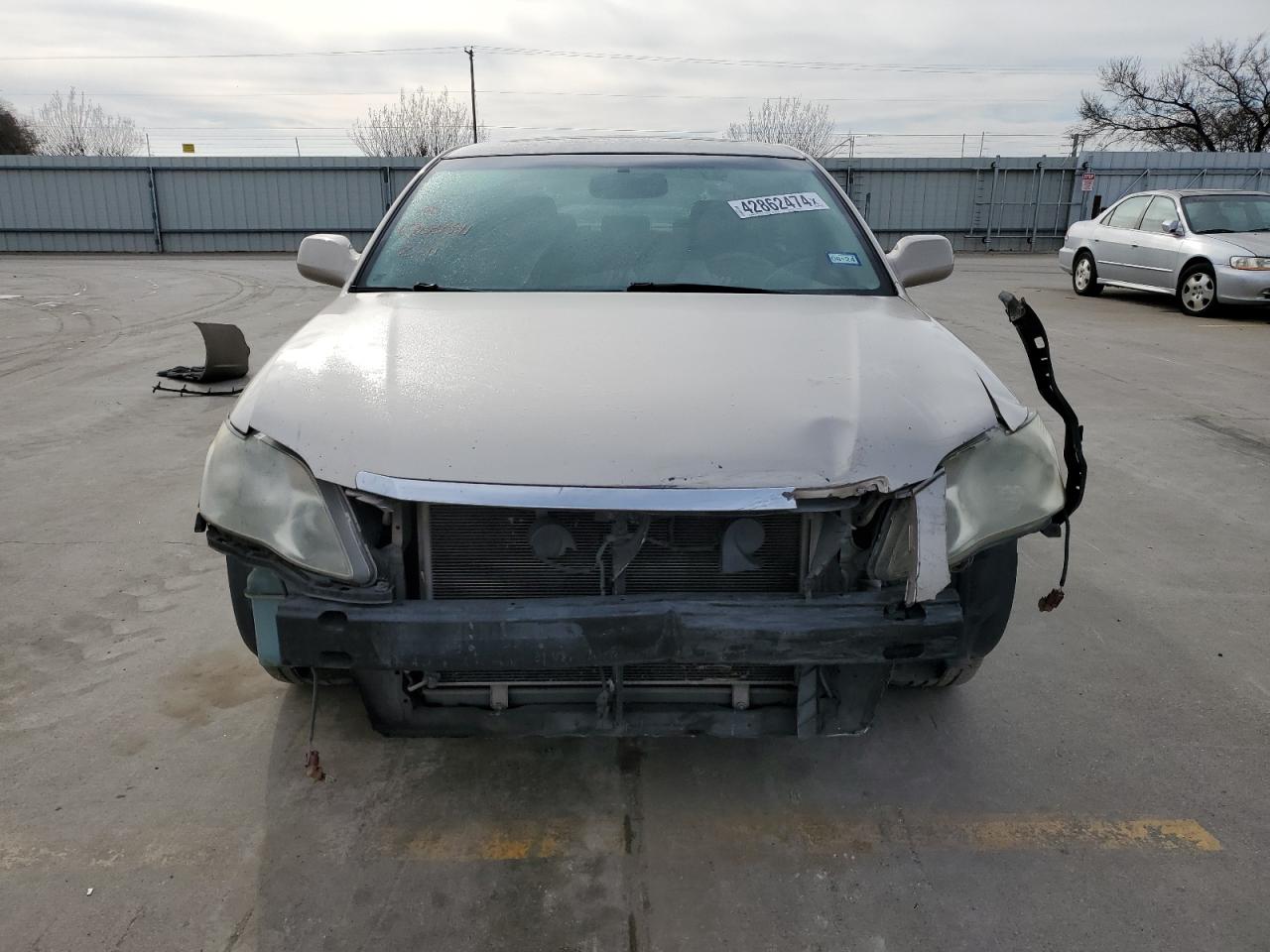 Photo 4 VIN: 4T1BK36B16U072058 - TOYOTA AVALON 