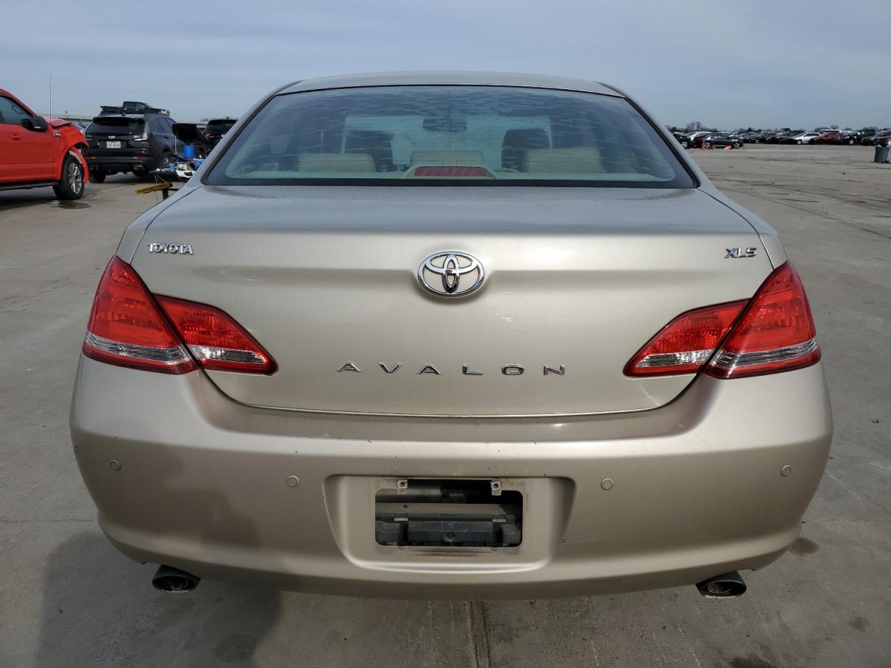 Photo 5 VIN: 4T1BK36B16U072058 - TOYOTA AVALON 