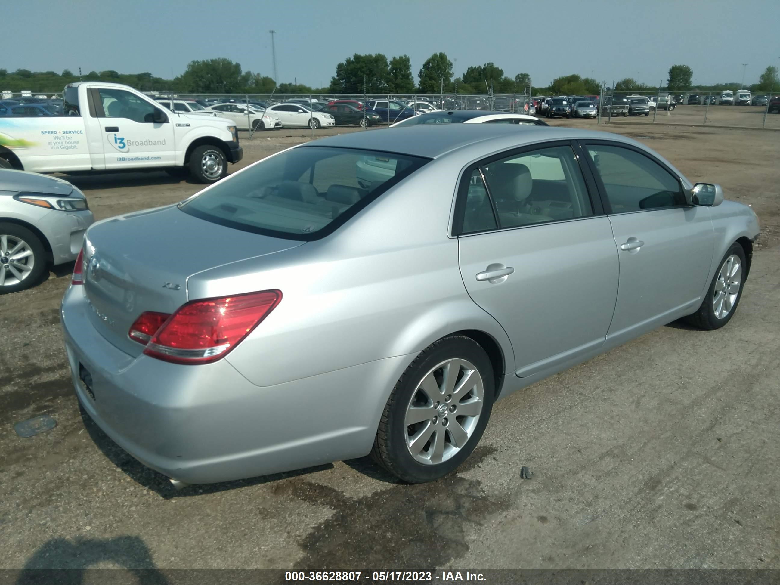 Photo 3 VIN: 4T1BK36B16U166411 - TOYOTA AVALON 