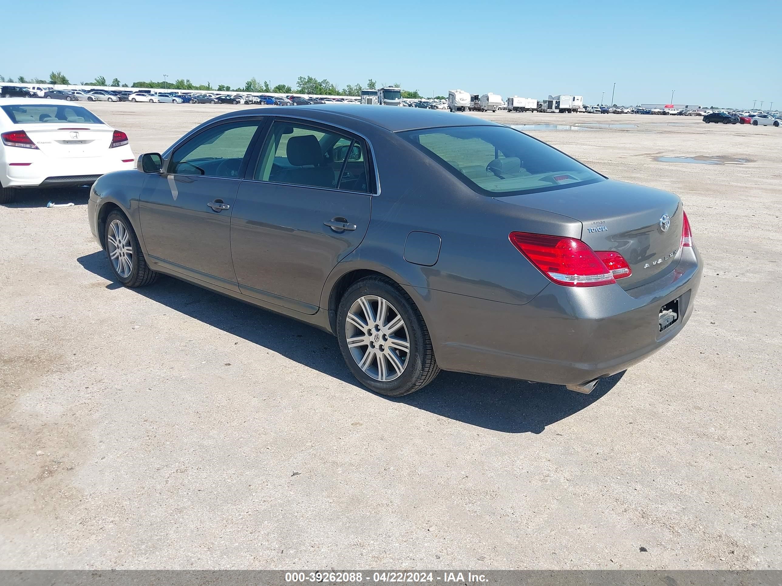 Photo 2 VIN: 4T1BK36B17U180696 - TOYOTA AVALON 