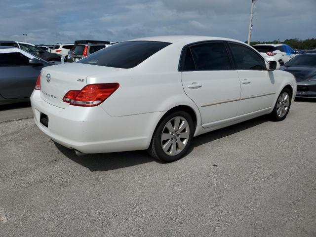 Photo 2 VIN: 4T1BK36B17U215043 - TOYOTA AVALON XL 