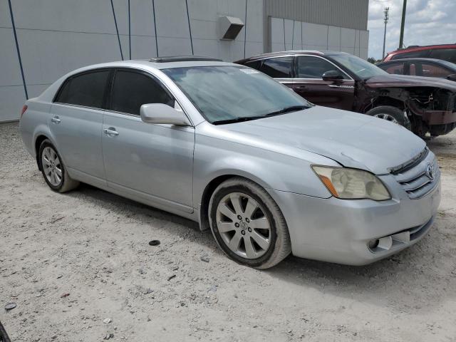 Photo 3 VIN: 4T1BK36B17U244428 - TOYOTA AVALON 