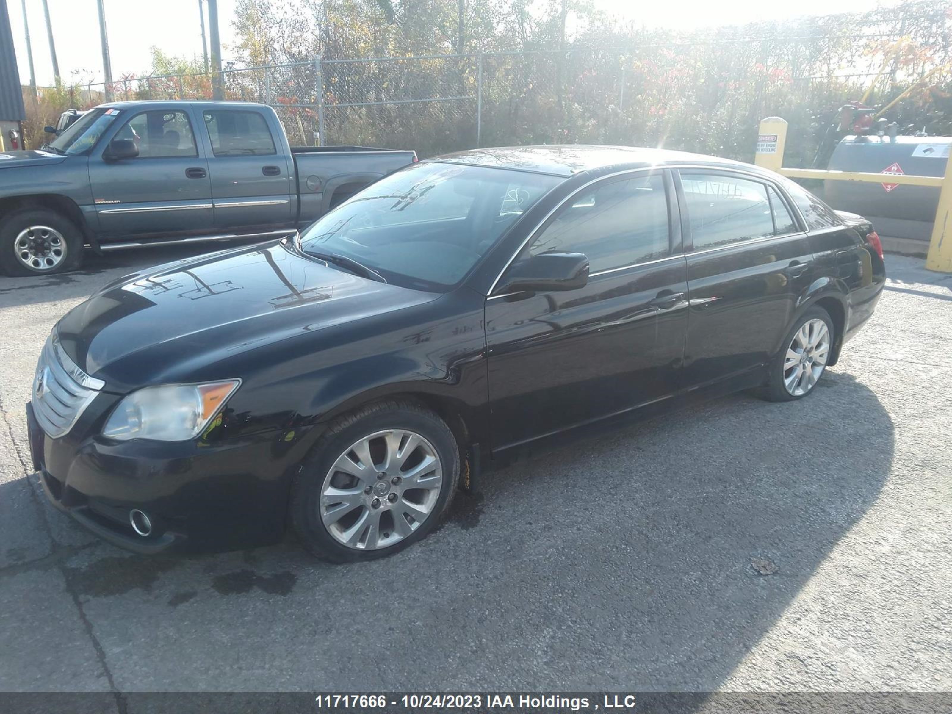 Photo 1 VIN: 4T1BK36B18U259092 - TOYOTA AVALON 