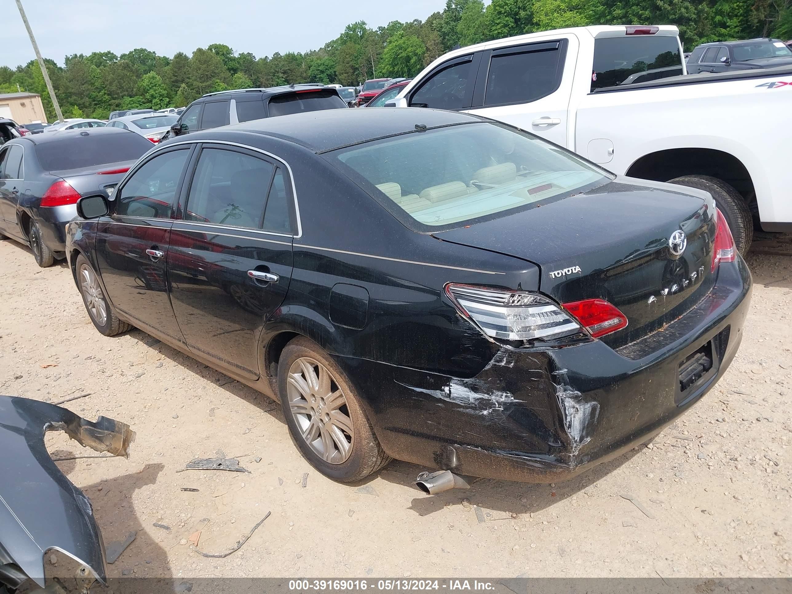 Photo 2 VIN: 4T1BK36B18U277608 - TOYOTA AVALON 