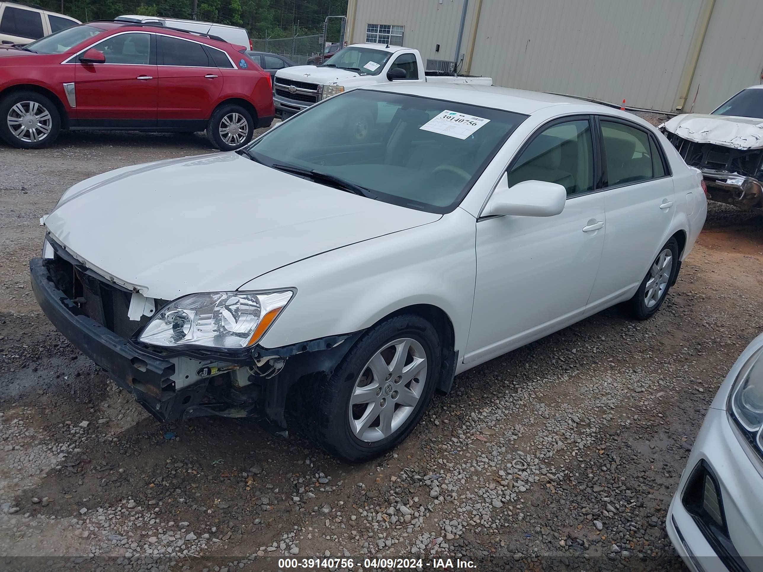 Photo 1 VIN: 4T1BK36B25U014040 - TOYOTA AVALON 