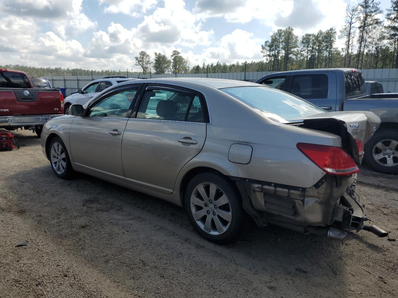 Photo 1 VIN: 4T1BK36B25U043313 - TOYOTA AVALON 