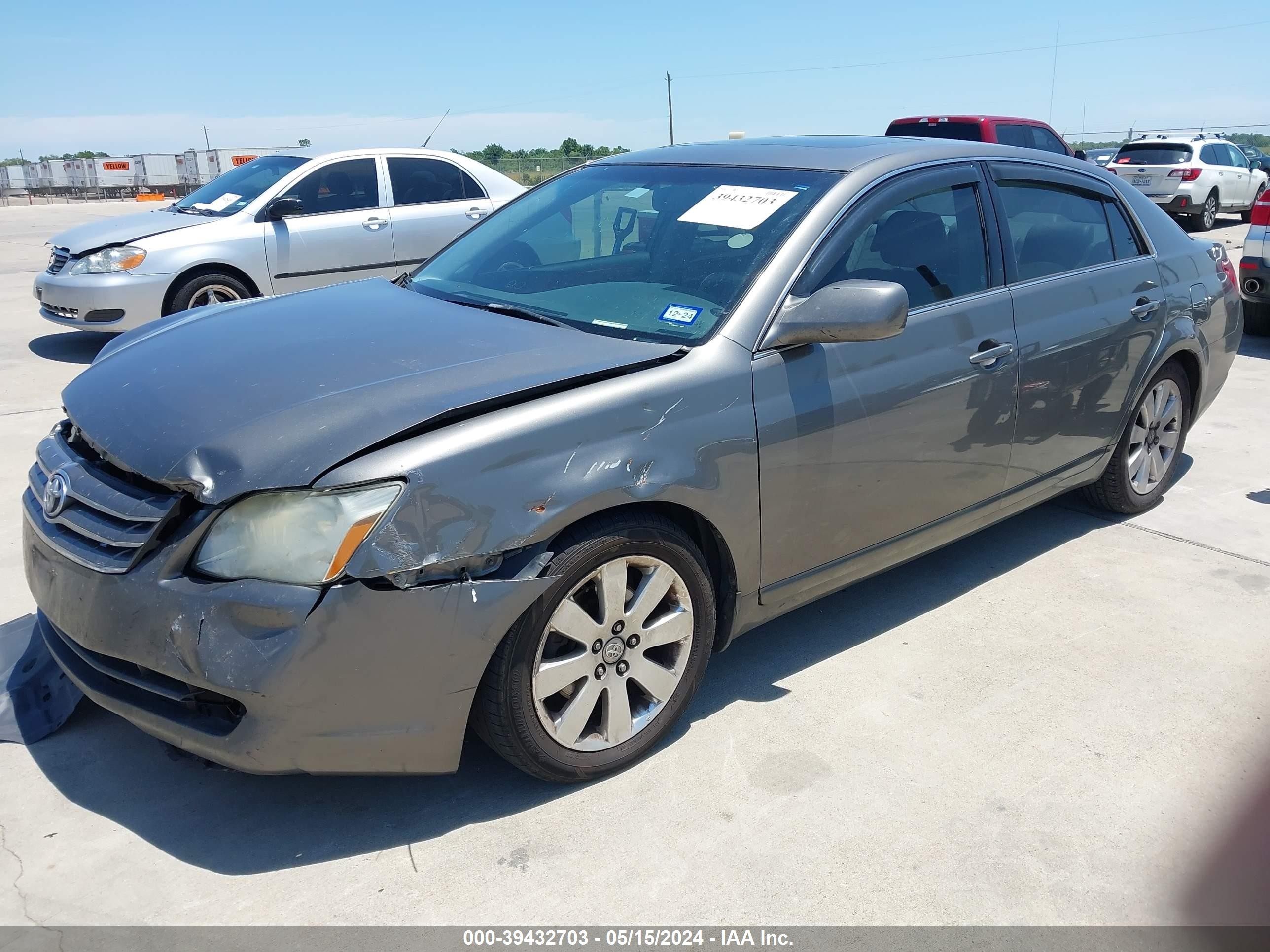 Photo 1 VIN: 4T1BK36B25U055008 - TOYOTA AVALON 