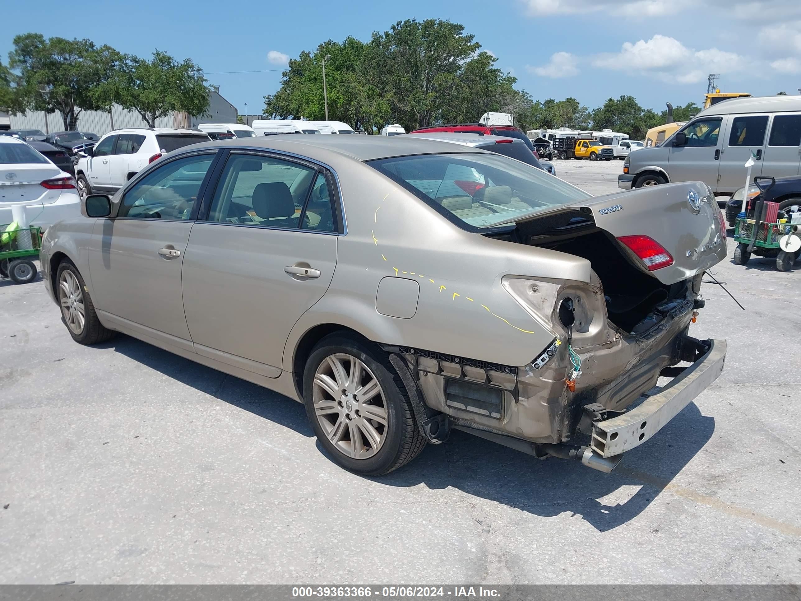 Photo 2 VIN: 4T1BK36B26U100627 - TOYOTA AVALON 