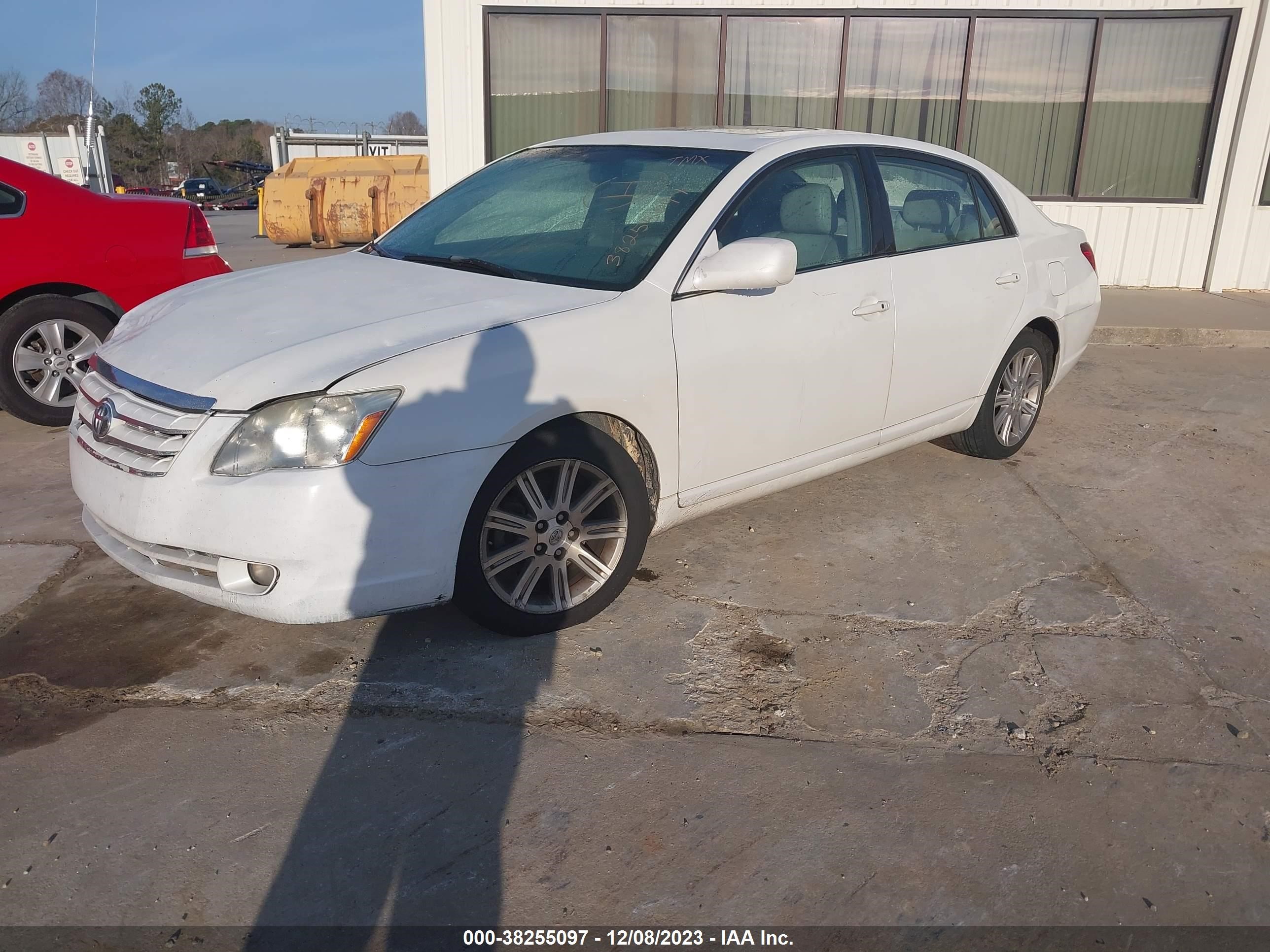 Photo 1 VIN: 4T1BK36B26U130999 - TOYOTA AVALON 