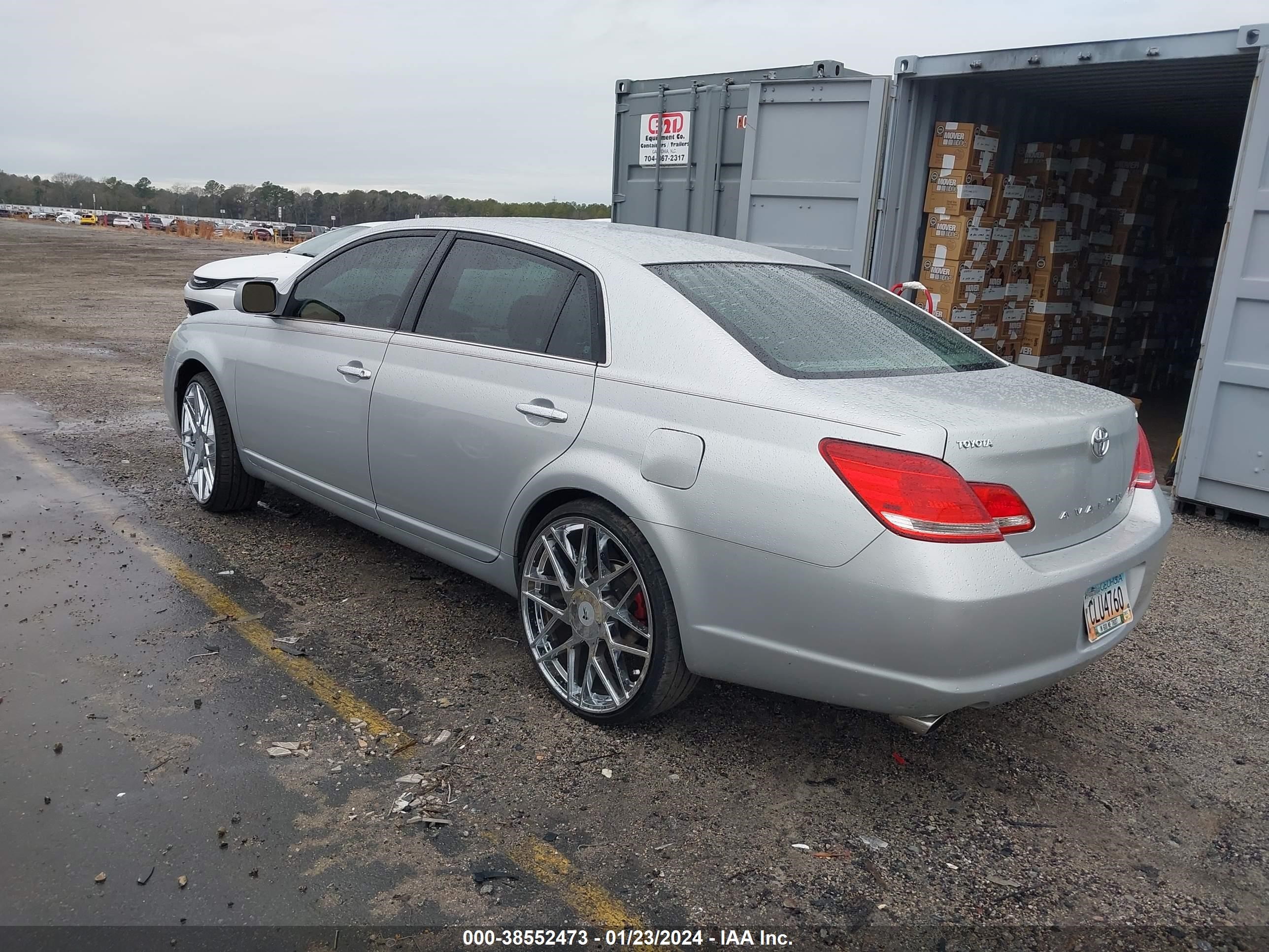 Photo 2 VIN: 4T1BK36B26U167325 - TOYOTA AVALON 