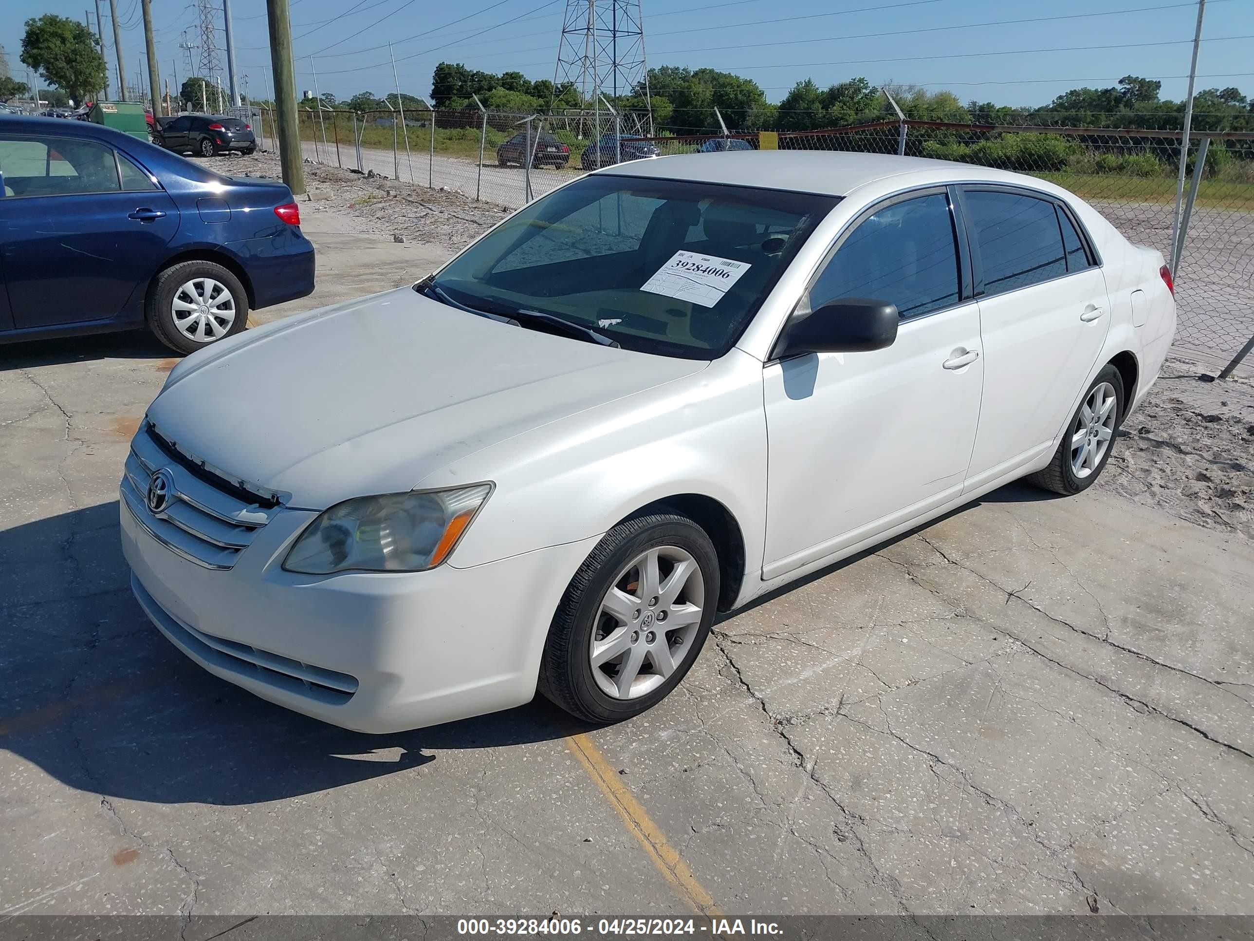 Photo 1 VIN: 4T1BK36B27U206366 - TOYOTA AVALON 