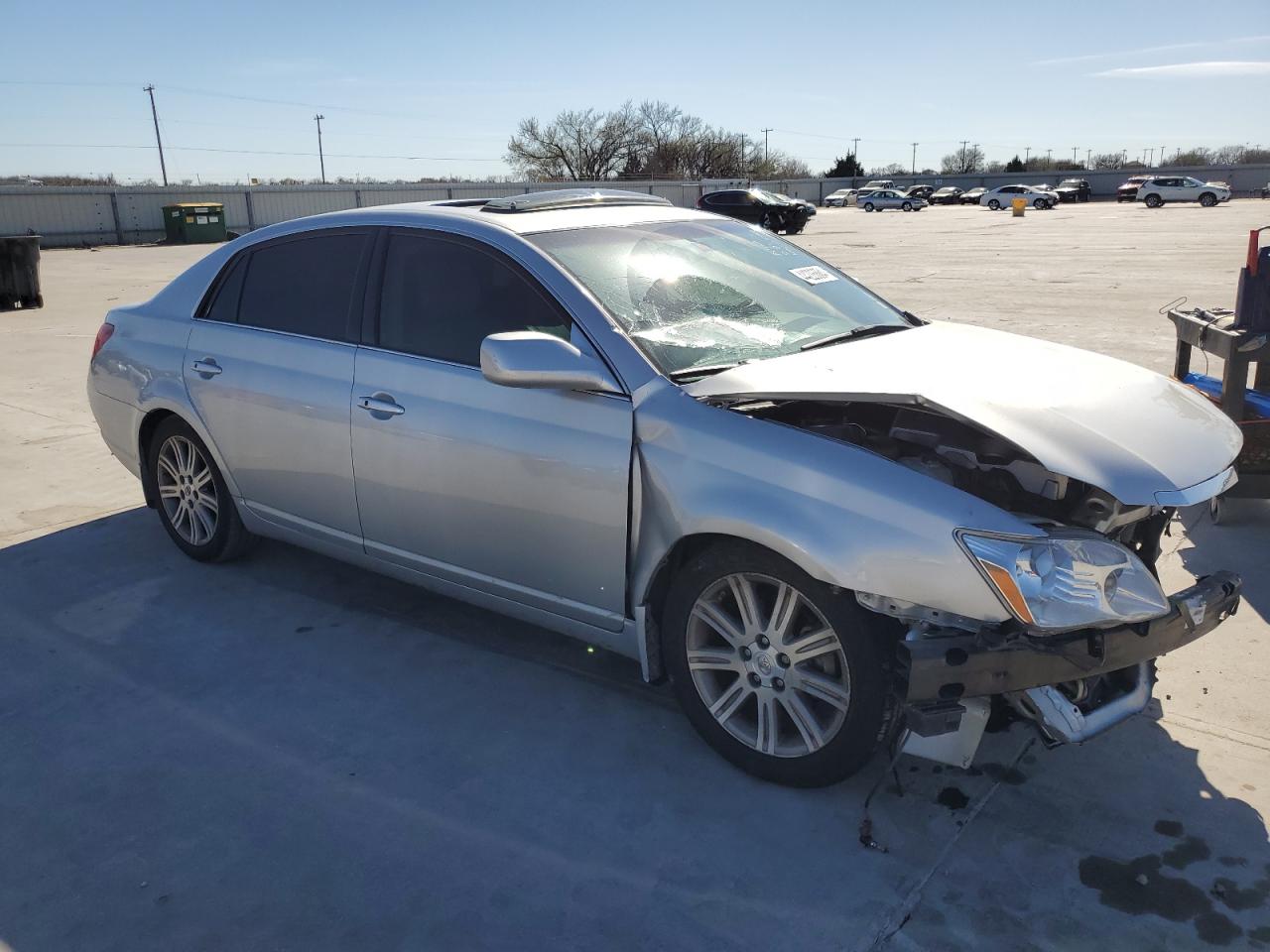 Photo 3 VIN: 4T1BK36B27U238251 - TOYOTA AVALON 